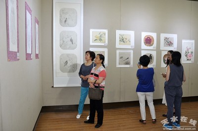 天水市文化馆2015年春季免费辅导班书画作品汇报展开展--天水在线