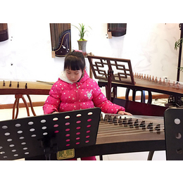 古筝培训收费标准|岚弦琴筝文化艺术(在线咨询)|江北古筝培训