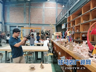 黄淮学院摄影作品首次入选第十二届中国艺术节