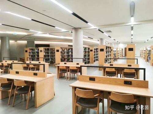 新房装修怎么选护眼灯 吸顶灯有必要买护眼的吗 儿童房有必要装护眼吸顶灯吗 吸顶灯和大路灯怎么选