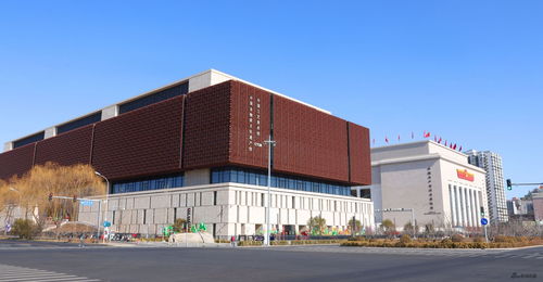 大师非遗新作 伟大时刻 铜雕亮相中国工艺美术馆